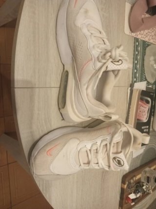 Nike mujer talla 37 rosas y blancas