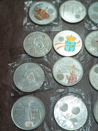 Lotto di 17 monete d'argento da 30 euro, 3 da 20 euro e 1 da 40 euro