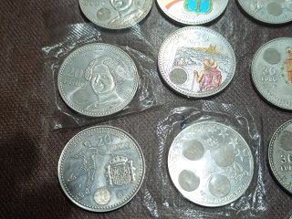 Lotto di 17 monete d'argento da 30 euro, 3 da 20 euro e 1 da 40 euro