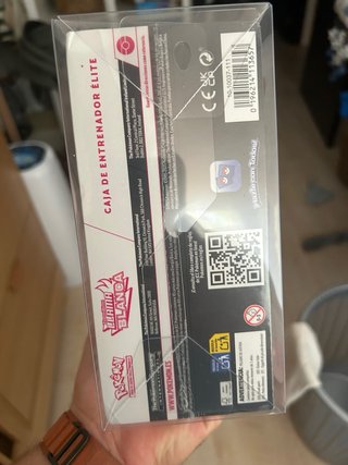 Caja Entrenador Élite Pokémon Llama Blanca