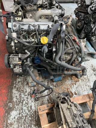 Motor Renault 1.9dci F9K trafic nissan vivaro