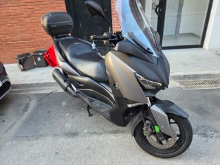 Yamaha Xmax 300 Maxi Scooter
