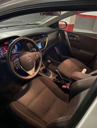 Toyota Auris 2015 1.6