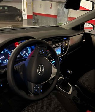 Toyota Auris 2015 1.6