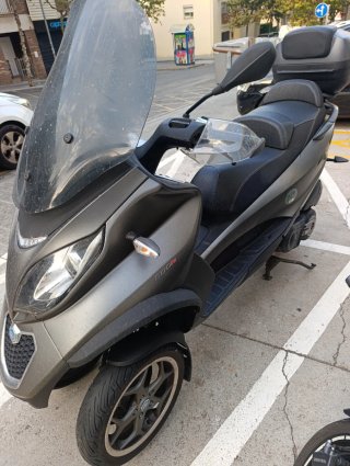 Piaggio MP3 500 gris