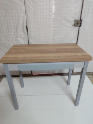 Mesa de comedor madera y metal