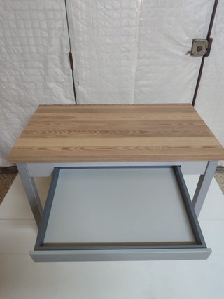 Mesa de comedor madera y metal