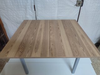 Mesa de comedor madera y metal