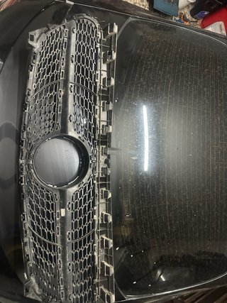 Parrilla delantera Mercedes CLA