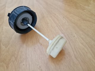 Fiat 127 tappo vaschetta olio freni 4420030