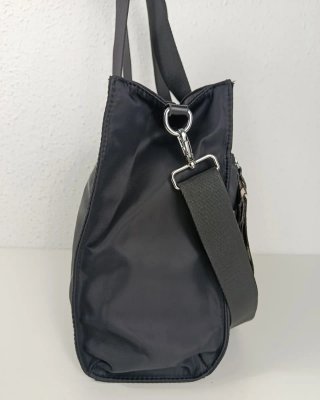 Bolso Tote Acolchado Impermeable Negro
