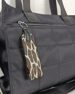 Bolso Tote Acolchado Impermeable Negro