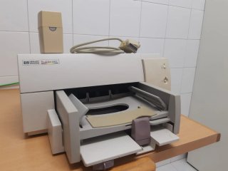 Impresora Hewlett-Packard Deskjet 690C