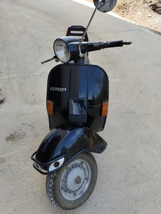 Vespa 200 Iris Negra