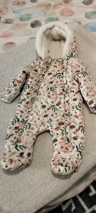 Buzo nieve bebé Primark 3-6 meses