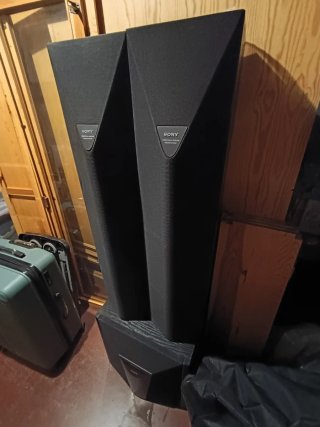 Pack 2 altavoces y subwoofer Sony.