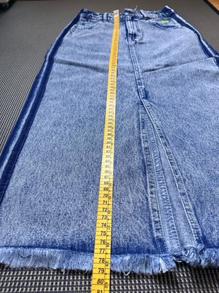 Falda vaquera Adidas azul desgastada