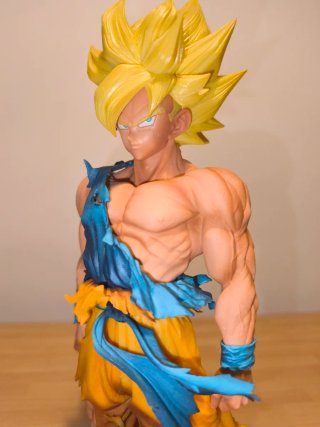 Goku SSJ Xenoverse Statuetta