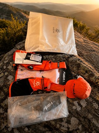Chaleco Kailas Fuga v8 y gorra Fuga