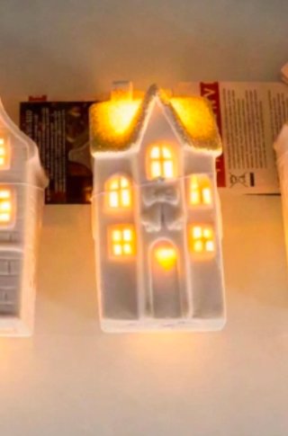 Casita cerámica luz dorada Navidad