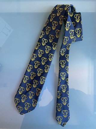 Cravatta blu con fantasia oro ’60