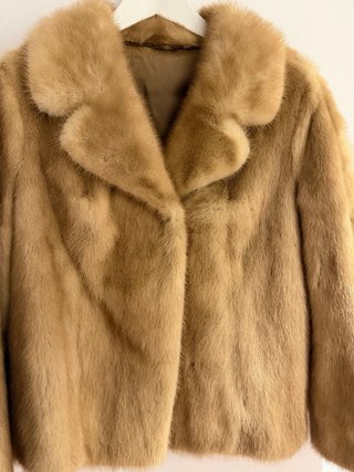 Chaquetón de pelo color camel