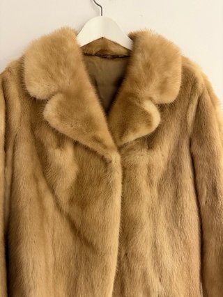 Chaquetón de pelo color camel
