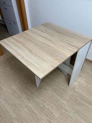 Mesa plegable madera y blanco