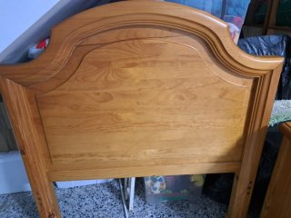 Mesita de noche y cabezal madera maciza