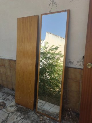 Puertas de armario de madera maciza con espejo