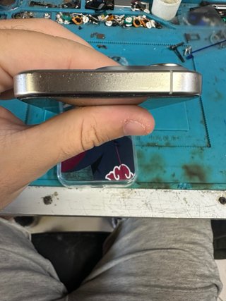 iPhone 15 Pro Grigio Titanio