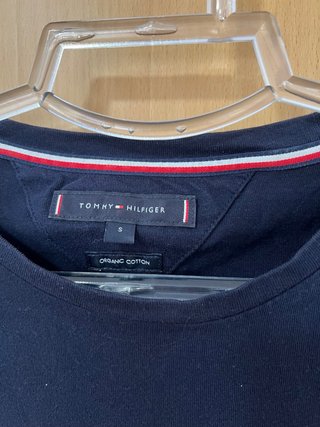 Camiseta Tommy Hilfiger Negra