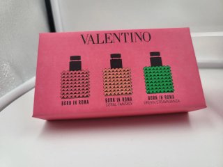 Miniaturas Perfumes Valentino Born in Roma