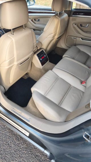 Audi A8 2009