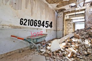Tirar tabique de obra demolición derribo escombros