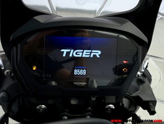 TRIUMPH TIGER 800 XCX ¿A2?
