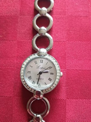 Orologio da polso in acciaio inox con zirconi