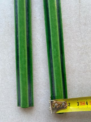 Cenefa vintage verde y negra