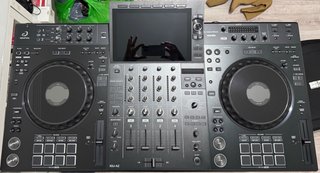 Alphatheta (Pioneer DJ) XDJ-AZ