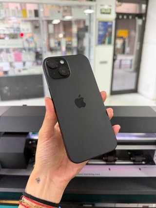 IPHONE 15 256gb COMO NUEVO