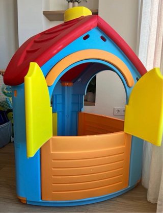 Casita infantil exterior triangular 102x129x95