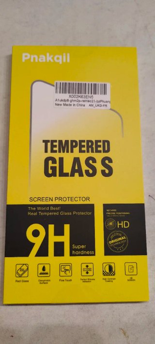 Realme C21, 4 fundas y protectores de pantalla ñ