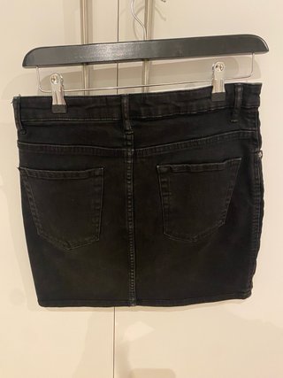 Minifalda ZARA negra