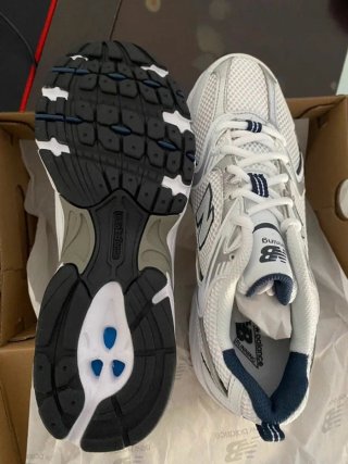Zapatillas New Balance 530 Talla 43 Nuevas