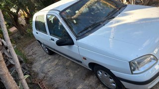 Renault Clio 1.2 Campus (1997) • Solo 32.000 km re