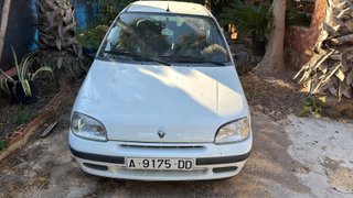 Renault Clio 1.2 Campus (1997) • Solo 32.000 km re