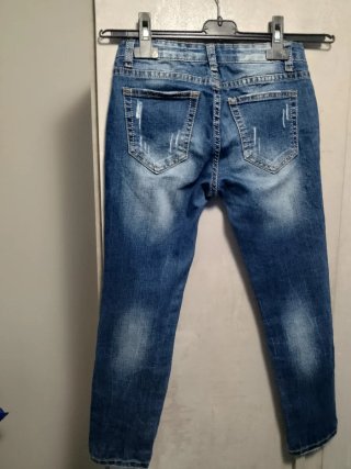 Jeans bambino strappati