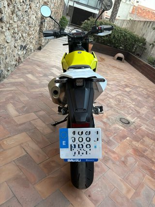 HUSQVARNA 701 SM 2026 - 1.595 KM - A2 - NUEVA