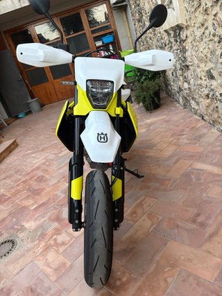 HUSQVARNA 701 SM 2026 - 1.595 KM - A2 - NUEVA