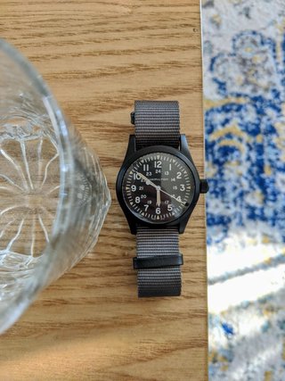 Reloj Hamilton Khaki Field Negro Correa Gris